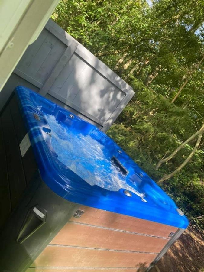 Jax Retreat Hot Tub And Free Golf Hotel Felton  Exterior photo